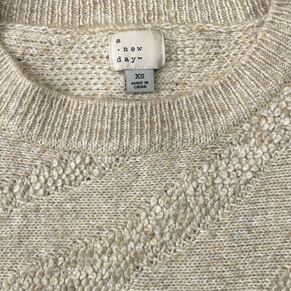 A New Day Floral Crew Neck Knit Textured Sweater Oatmeal Size XS - Picture 3 of 13